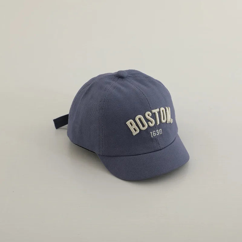 casquette pour bébé avec style urbain