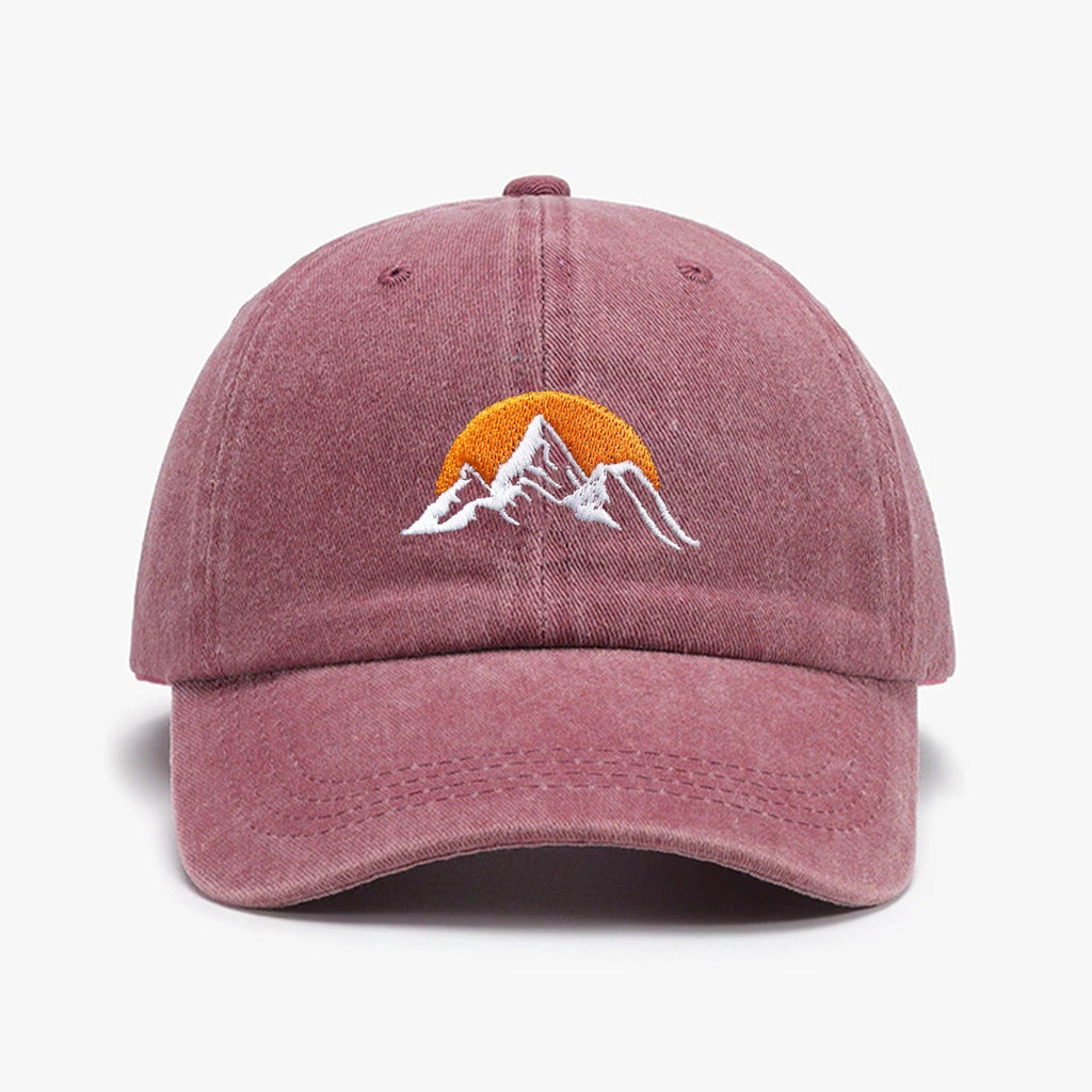 casquette brodée avec motif de soleil