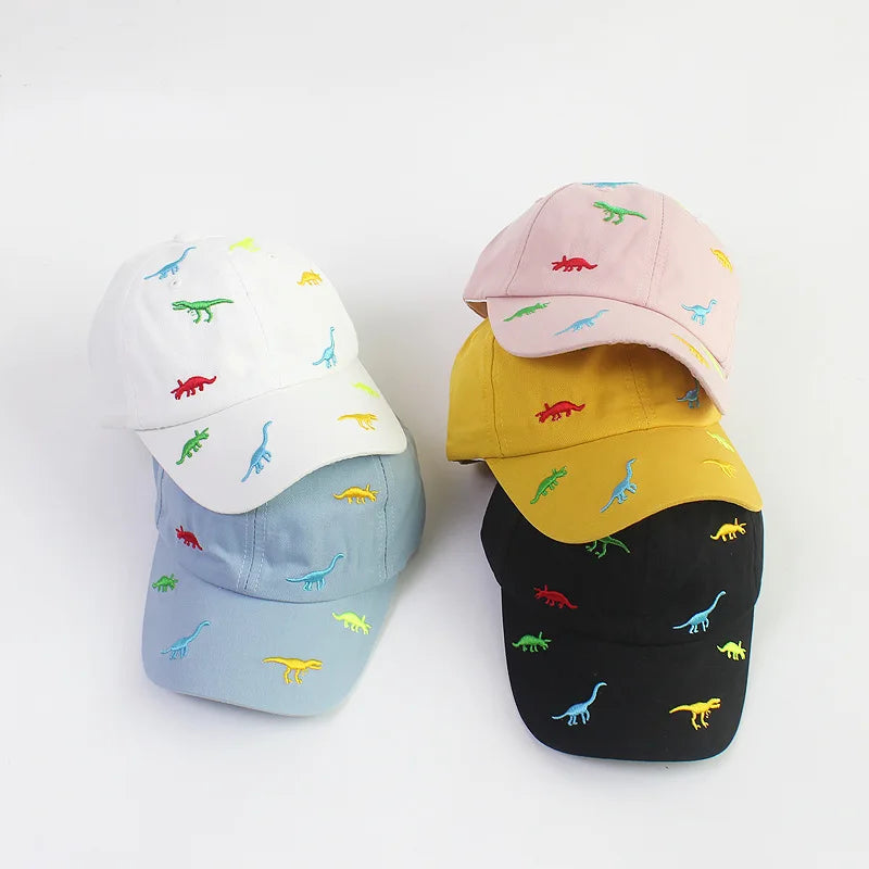 casquette enfant avec motif de dinosaures