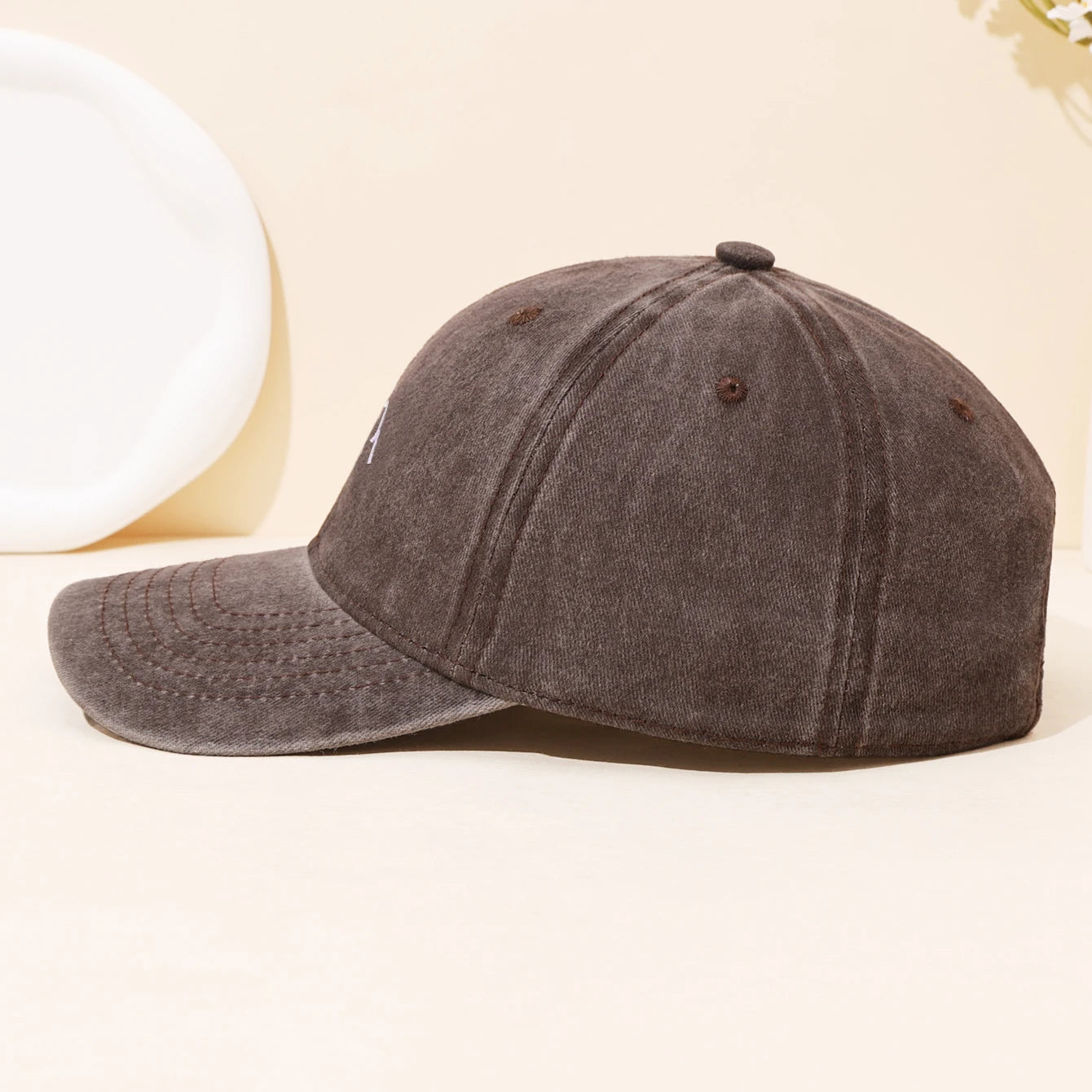casquette motif alpin Image