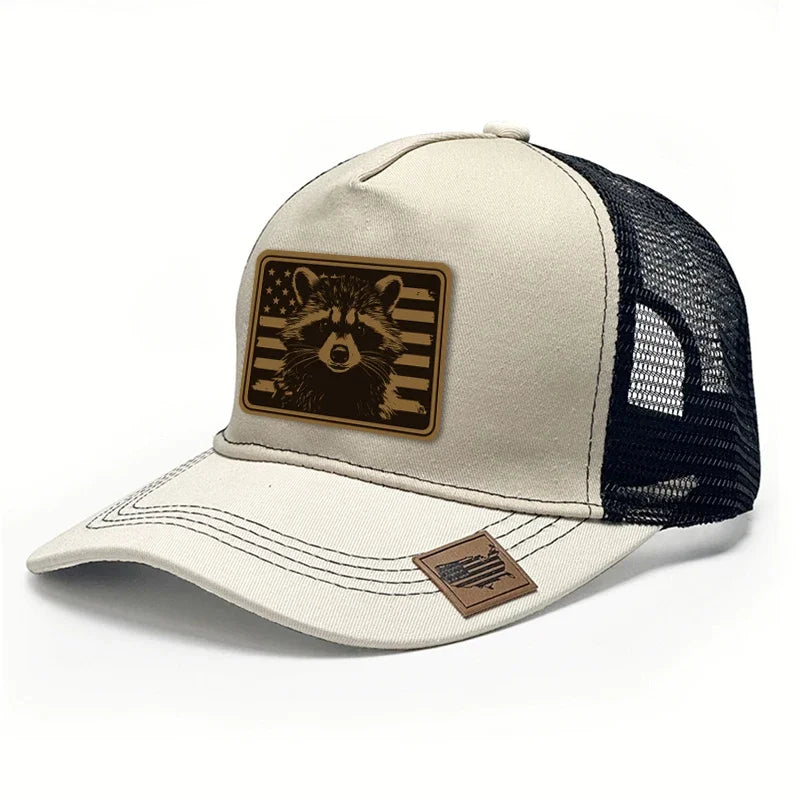 casquette style trucker avec motif raton laveur