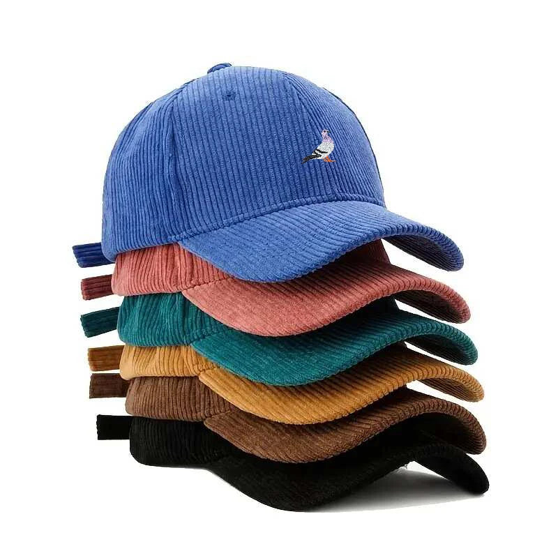 casquette velours côtelé motif oiseau