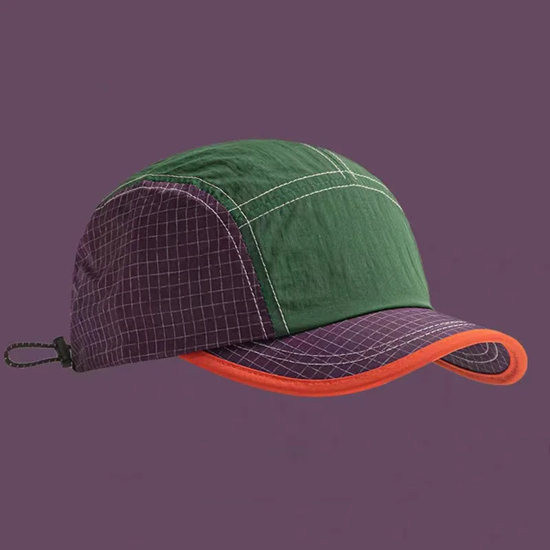 casquette ventilée avec visière courte pour le soleil