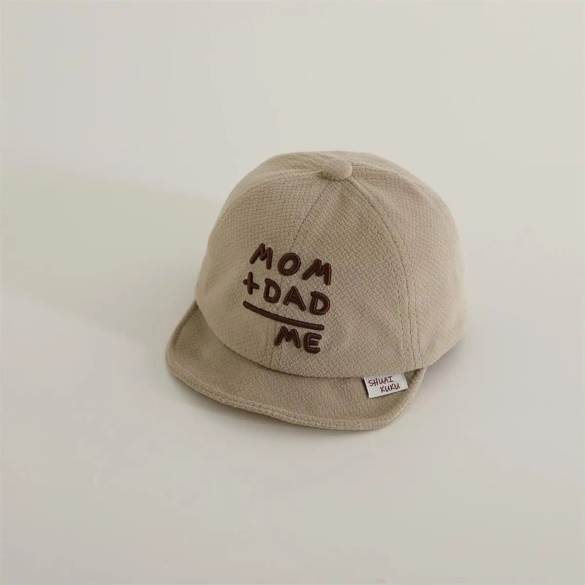 chapeau pour bébé avec broderie