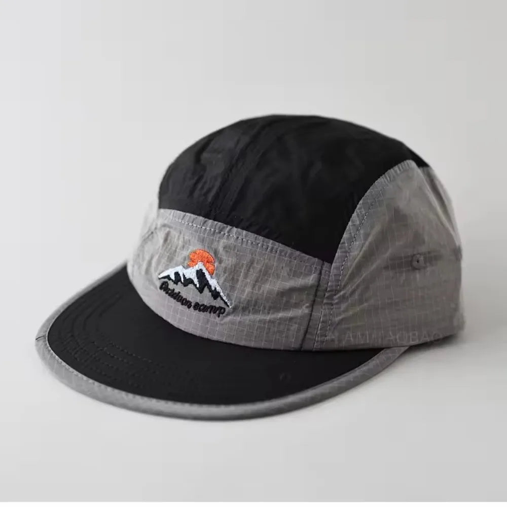 chapeau cinq panneaux avec impression montagne